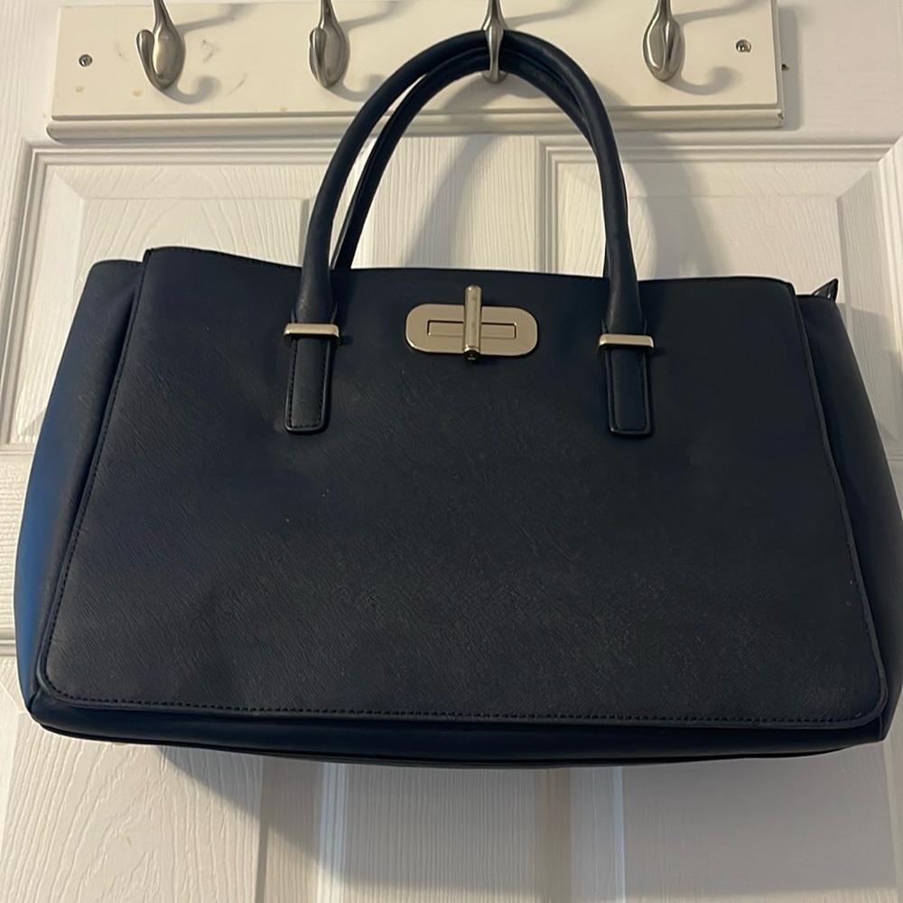 Tommy hilfiger navy blue bag